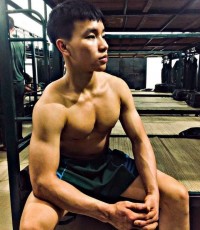Tú việt